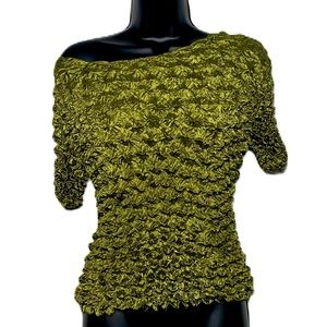 Silky Green Popcorn Stretch Top